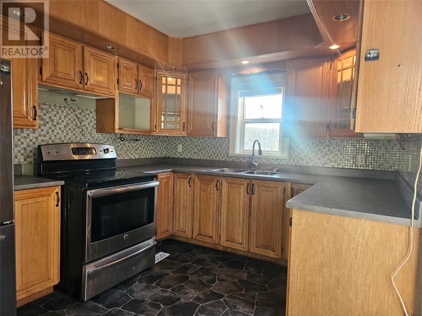 424 Ville Marie Drive photo 3