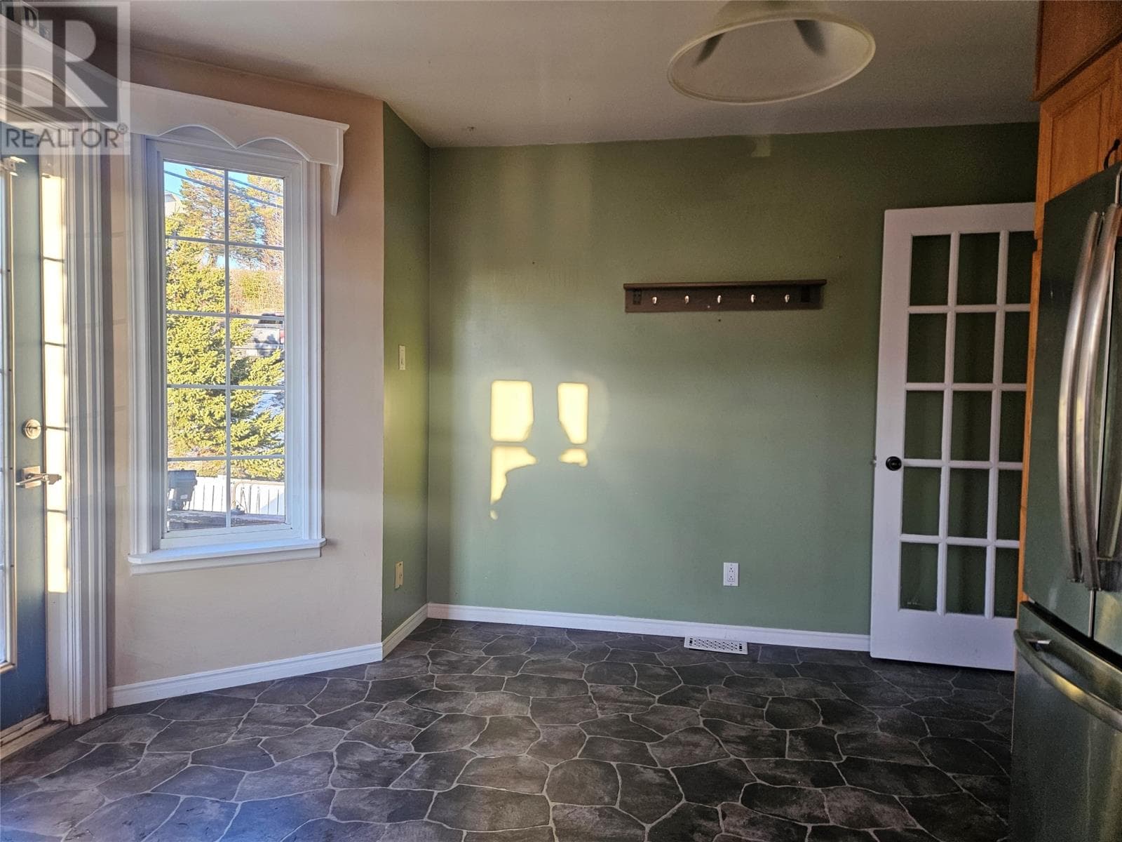 424 Ville Marie Drive photo 4