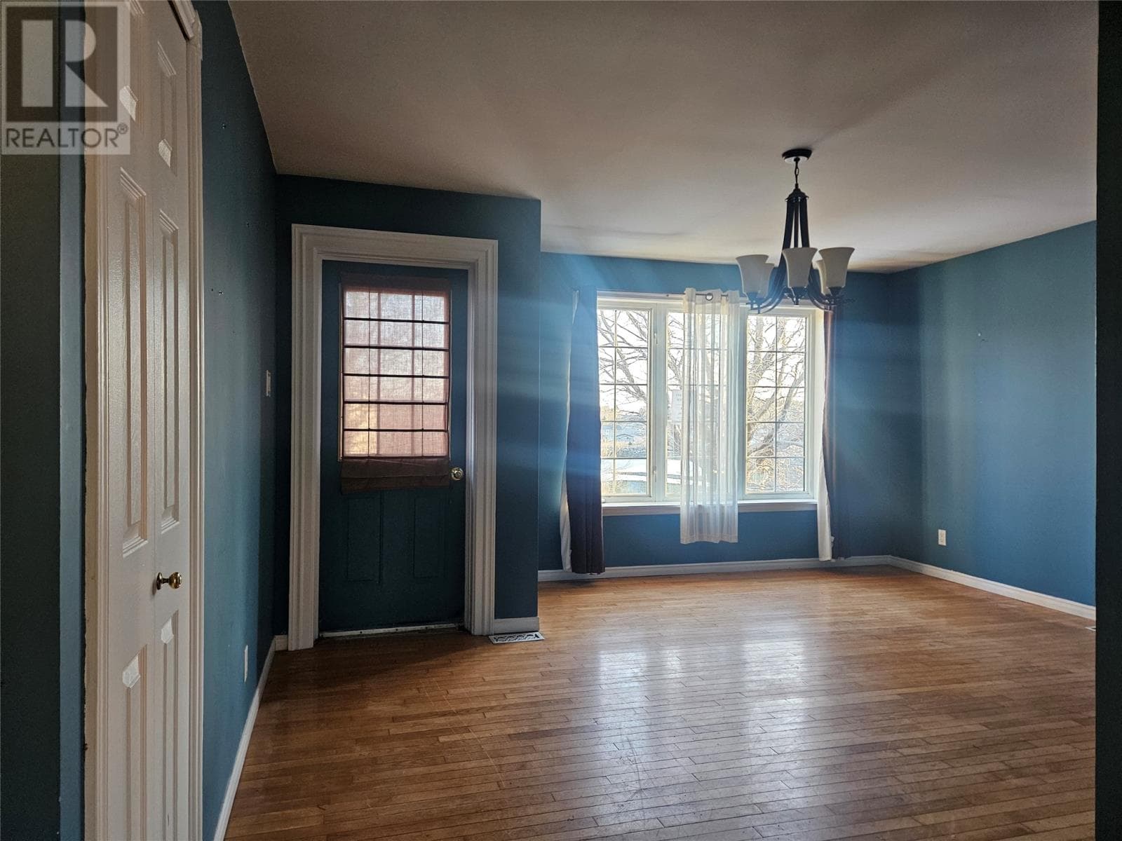 424 Ville Marie Drive photo 5