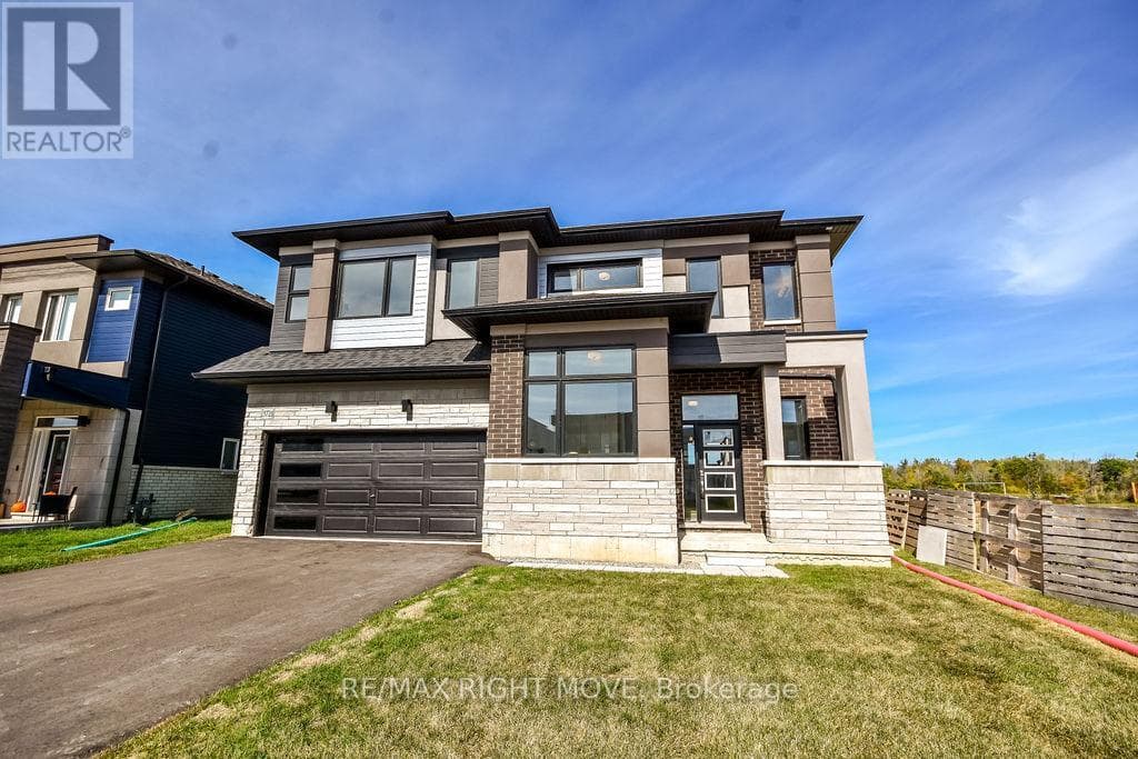 3721 QUAYSIDE DRIVE photo 2