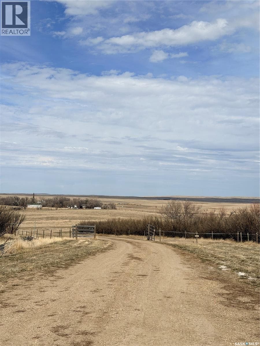 2 bed 3 bath single family at Mezzo Acreage Grid ROAD — $275,000