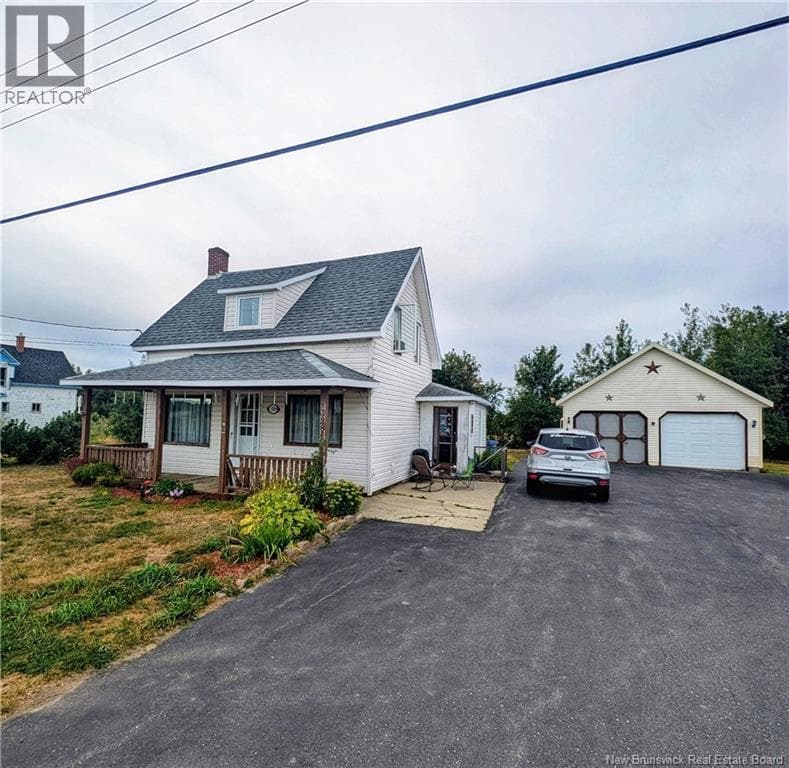 3 bed 1 bath single family at 328 Bd des Acadiens — $139,900