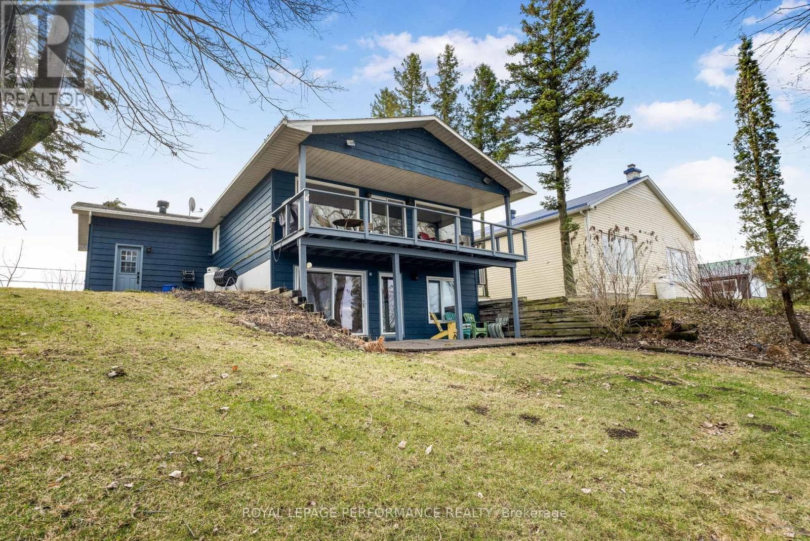 922 LALONDE ROAD photo 2