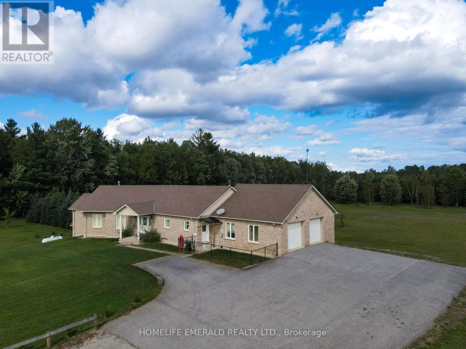 3 bed 4 bath single family at 3175 3/4 CONCESSION — $1,549,900
