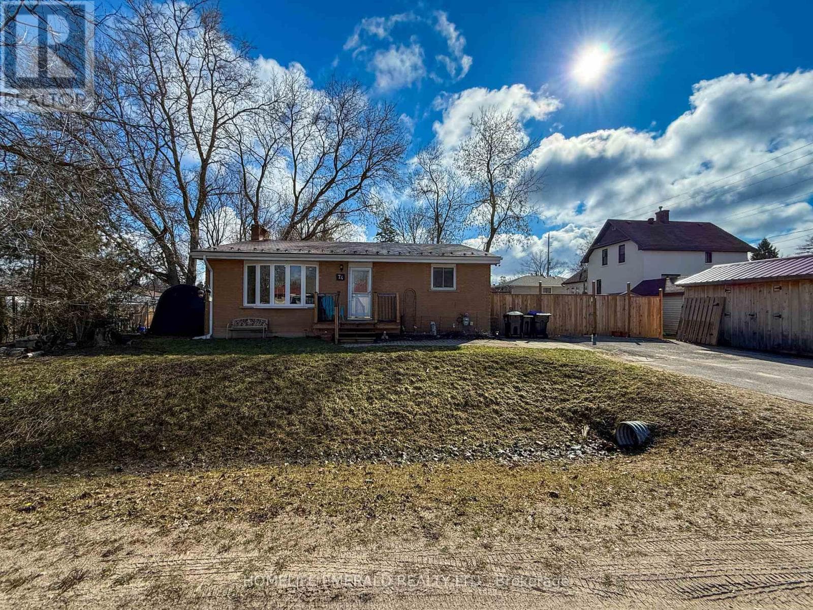 74 VERNON STREET photo 2
