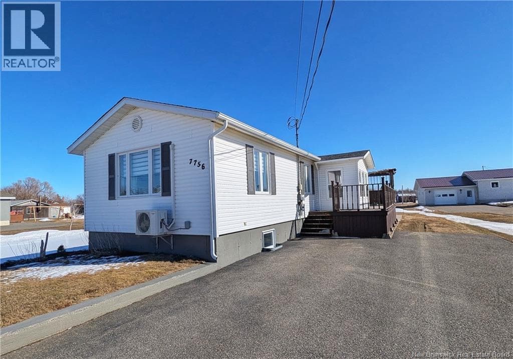 3 bed 1 bath single family at 7756 Rue Saint-Paul — $249,900