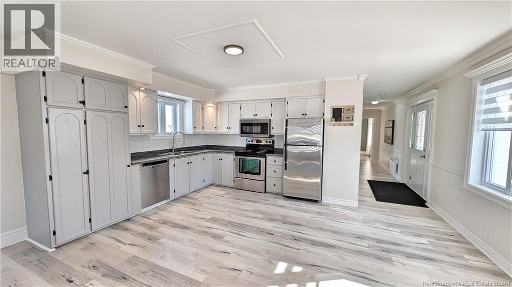 7756 Rue Saint-Paul photo 3
