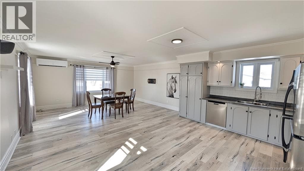7756 Rue Saint-Paul photo 4