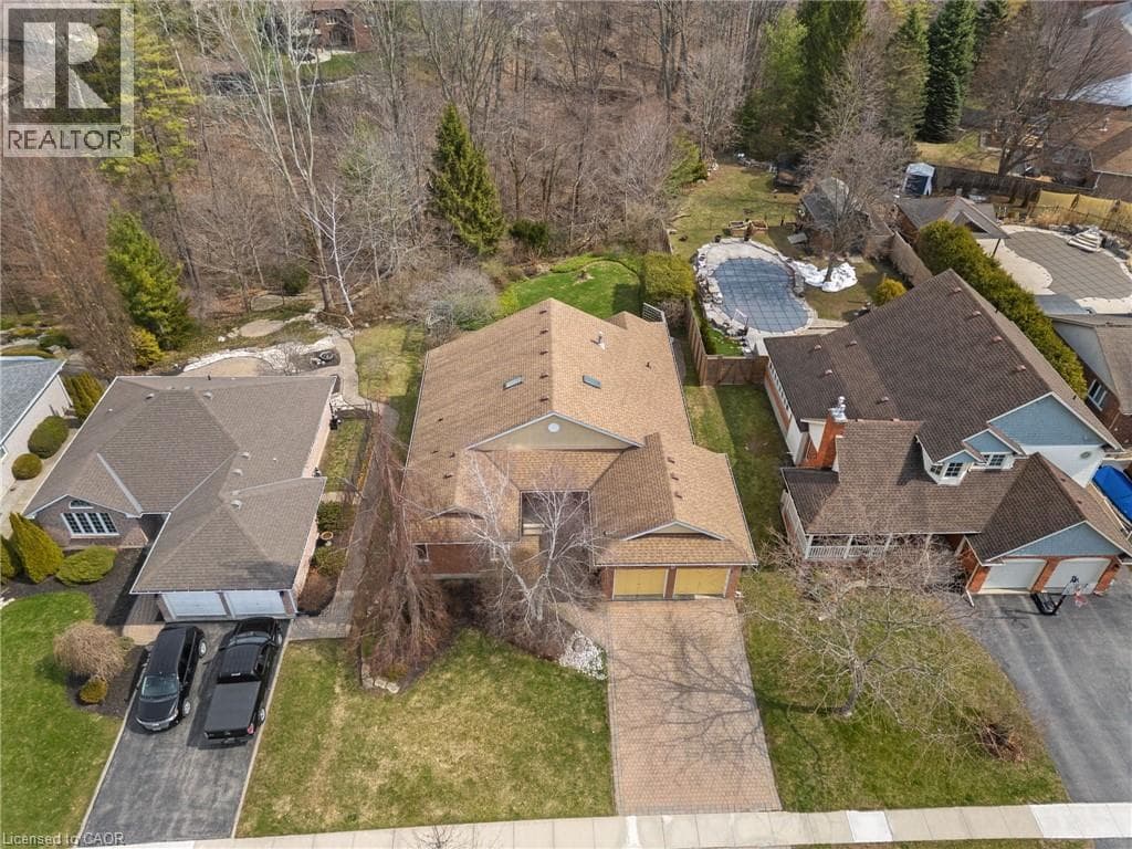 46 SOMERSET Drive photo 5