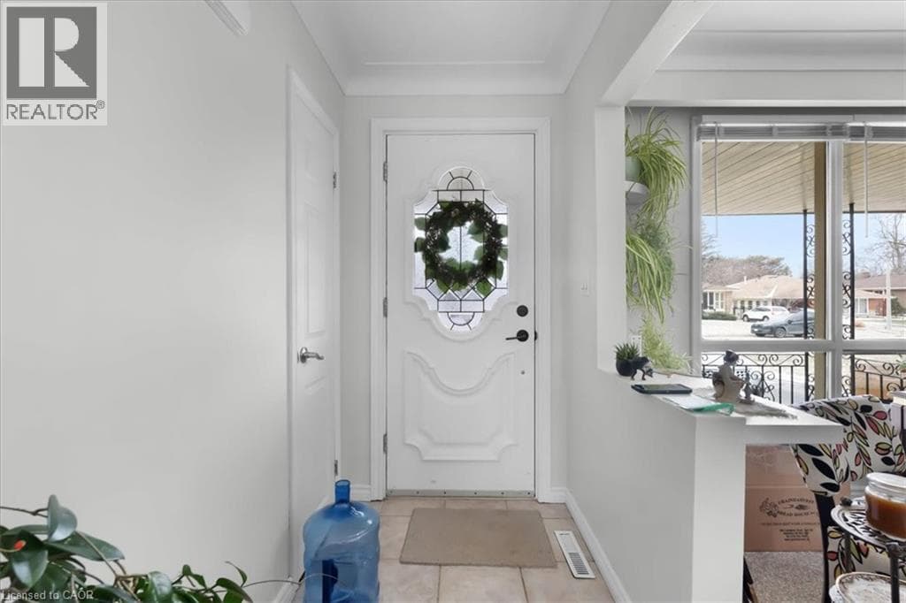 26 WILTSHIRE Drive photo 4