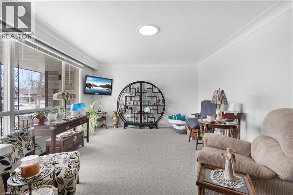 26 WILTSHIRE Drive photo 5