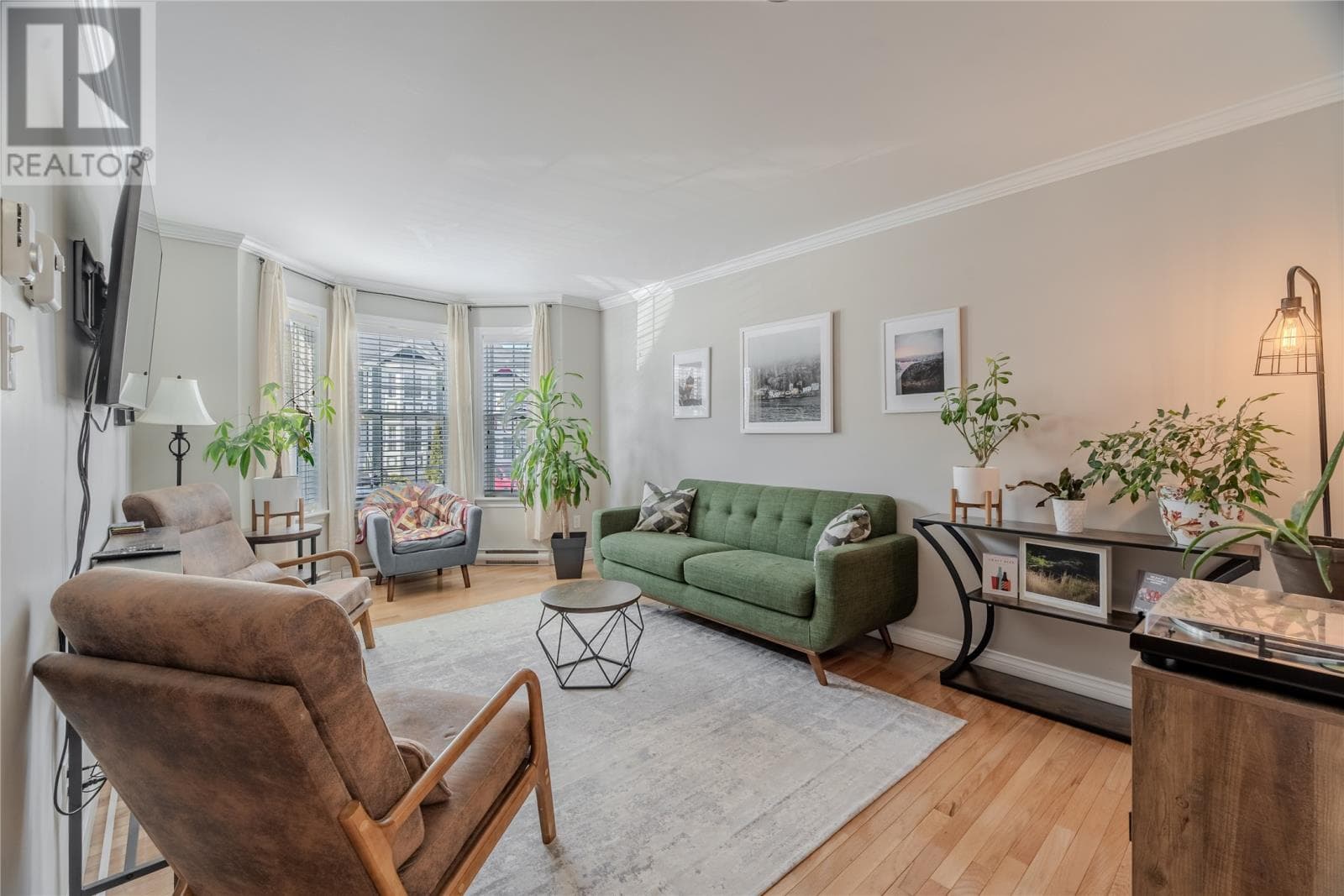 28 Margarets Place photo 5
