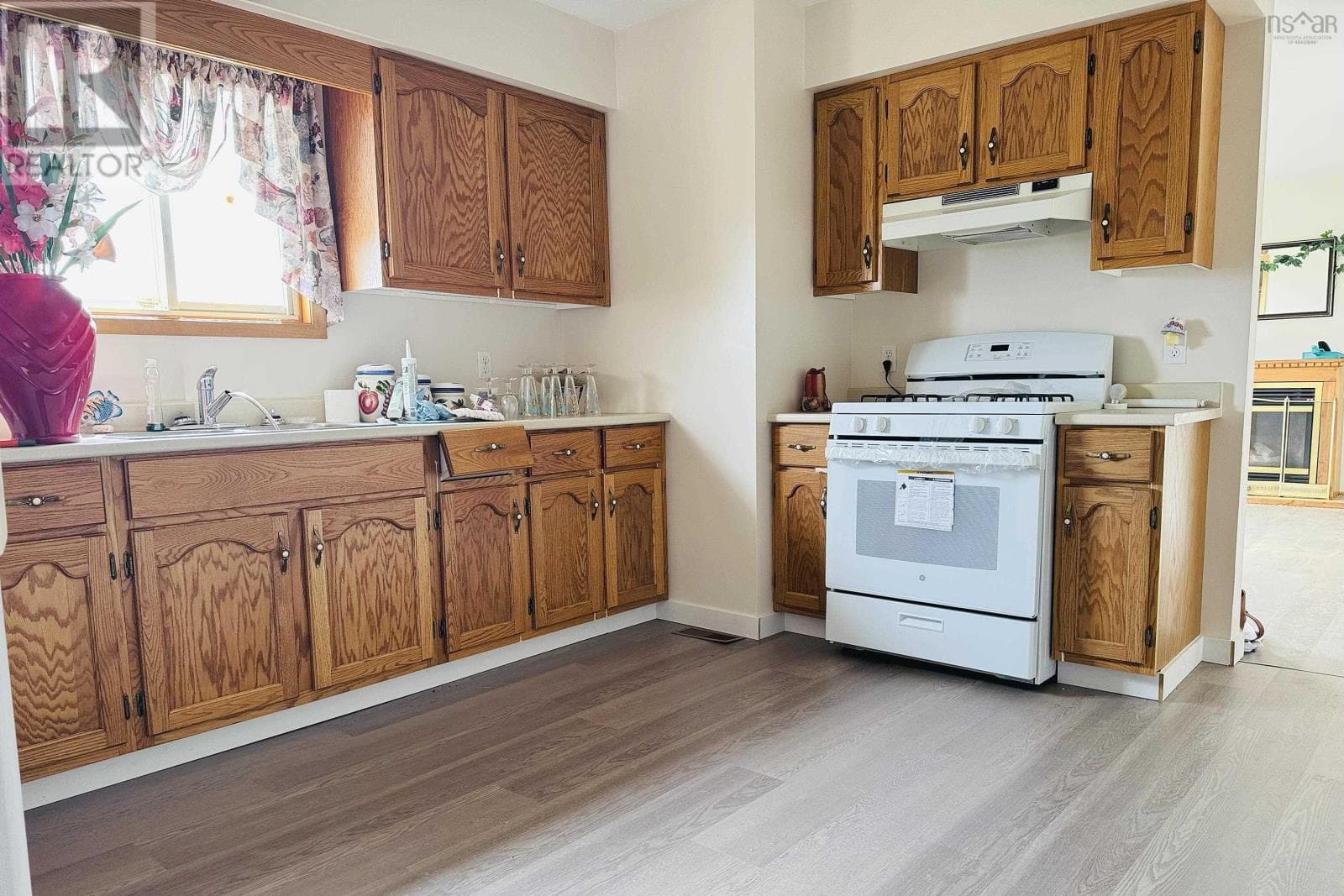 8013 Highway 209 photo 4