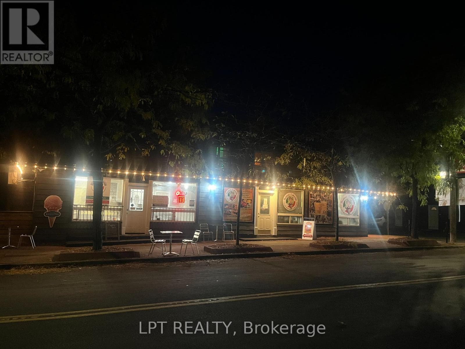 104 & 105 - 928 LAKE DRIVE E photo 2