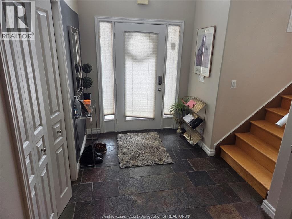 110 SYLVANO CRESCENT photo 4
