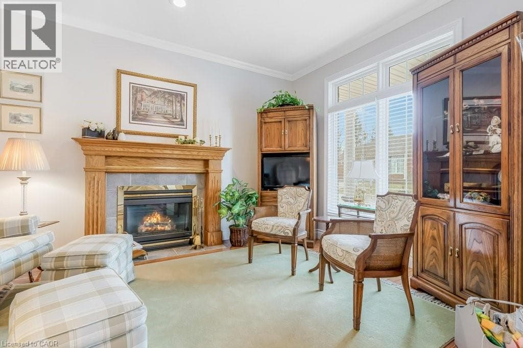 369 GEORGE Street N Unit# 2 photo 5