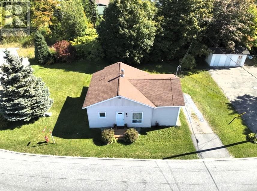 2 bed 1 bath single family at 4 Hillview Avenue — $219,000