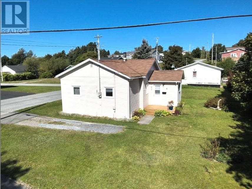 4 Hillview Avenue photo 3
