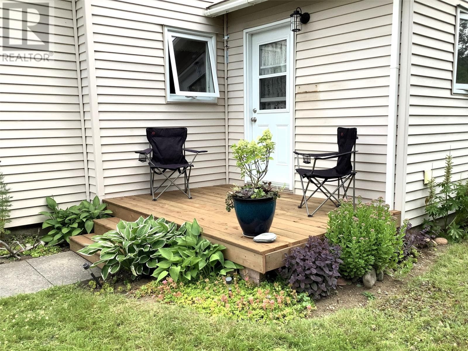 4 Hillview Avenue photo 4