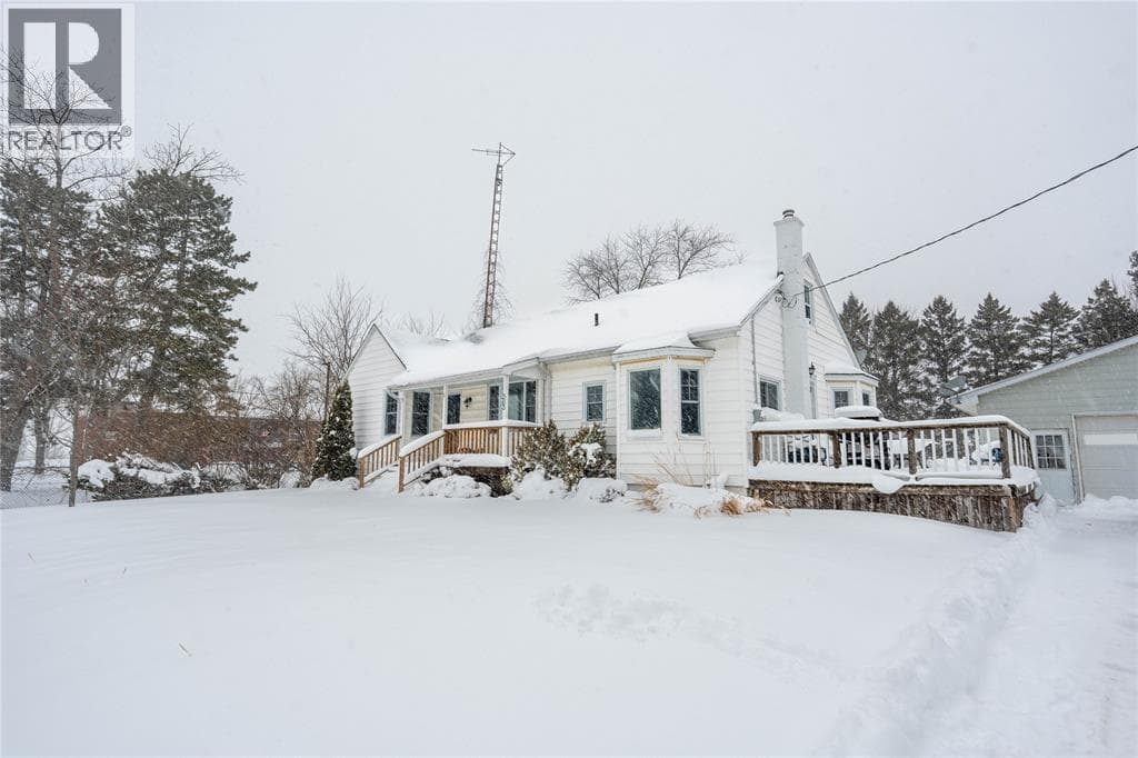 583 ONTARIO STREET photo 2