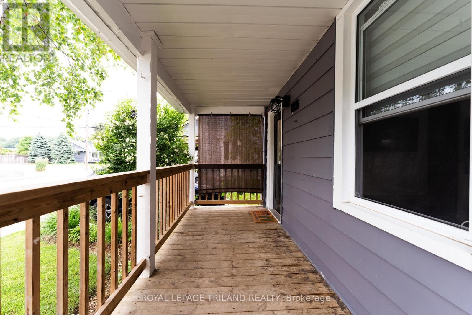 326 SMITH STREET photo 3