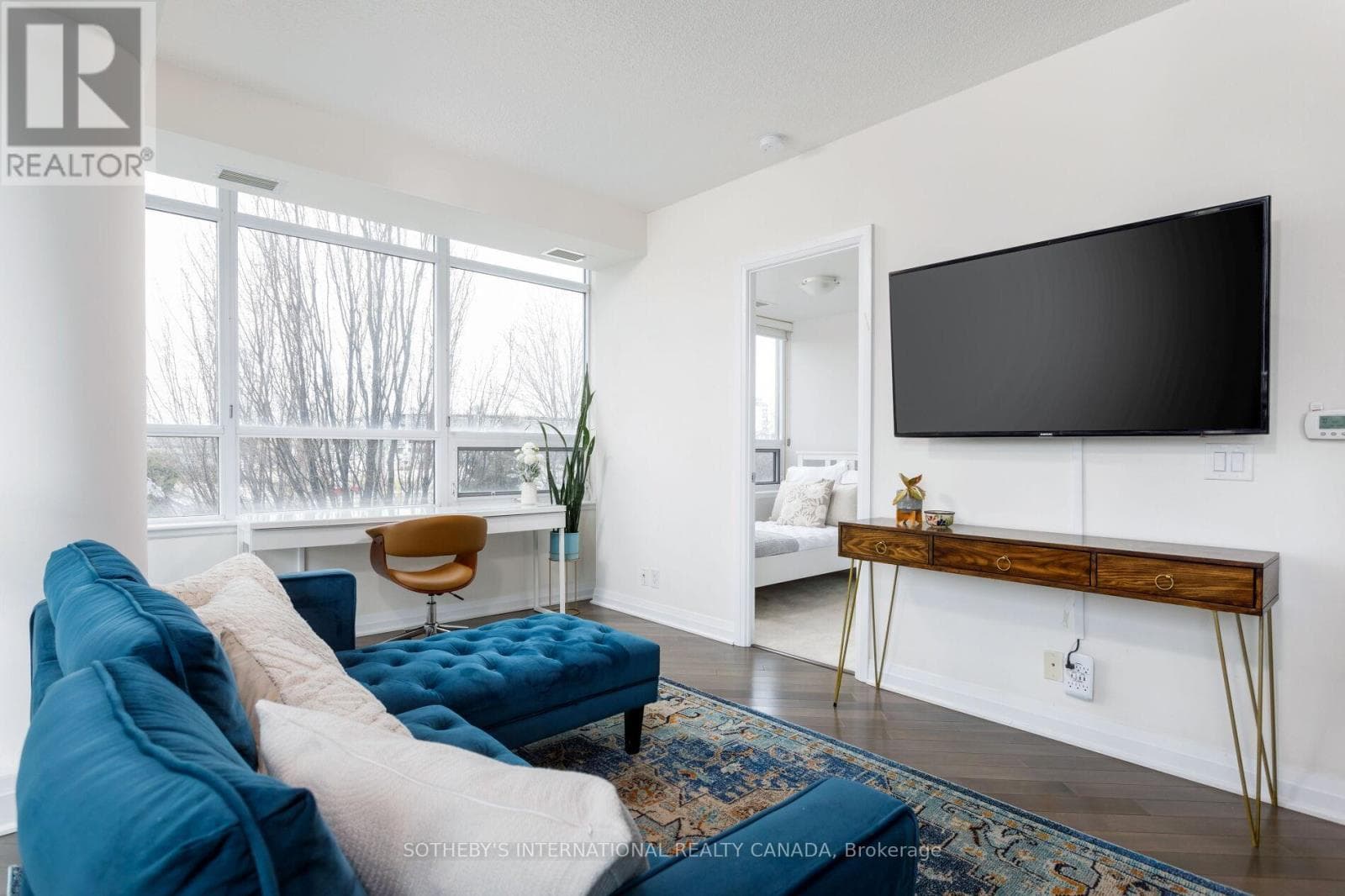 210 - 1055 SOUTHDOWN ROAD photo 5