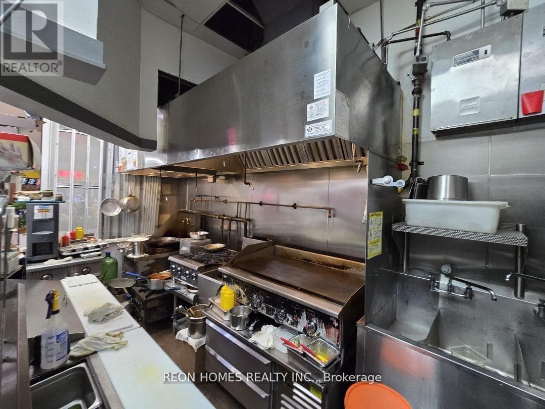 #428 - 1571 SANDHURST CIRCLE photo 3