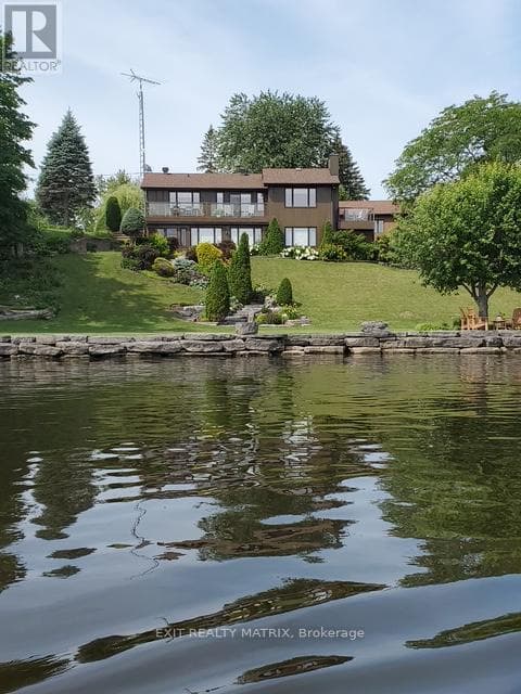 2176 BAY ROAD photo 5