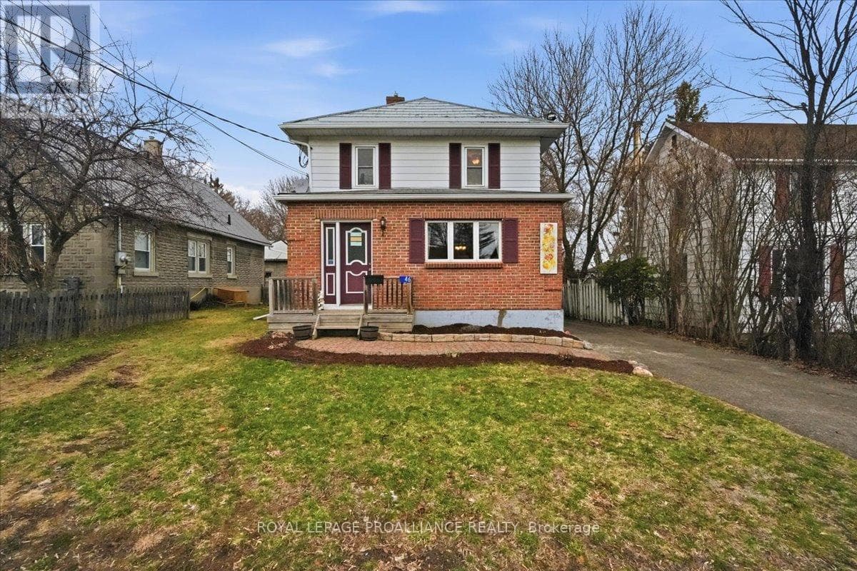 3 bed 2 bath single family at 46 VICTORIA STREET — $499,000