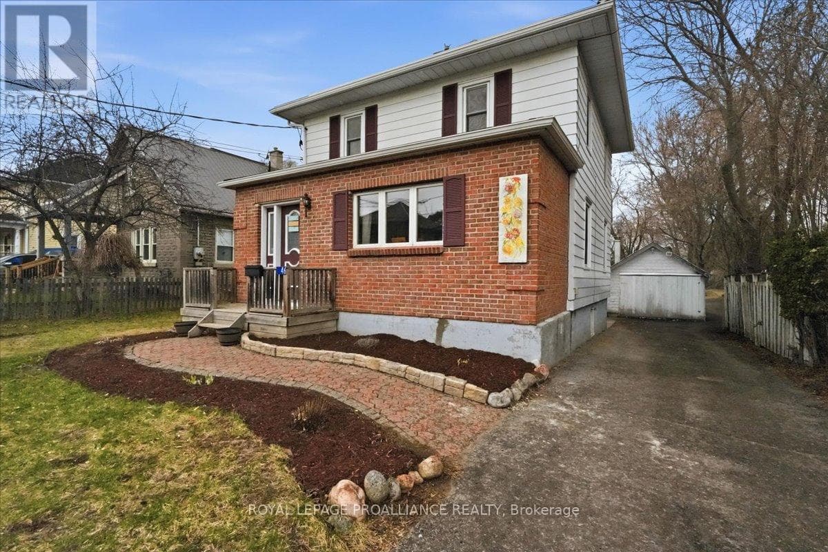 46 VICTORIA STREET photo 3