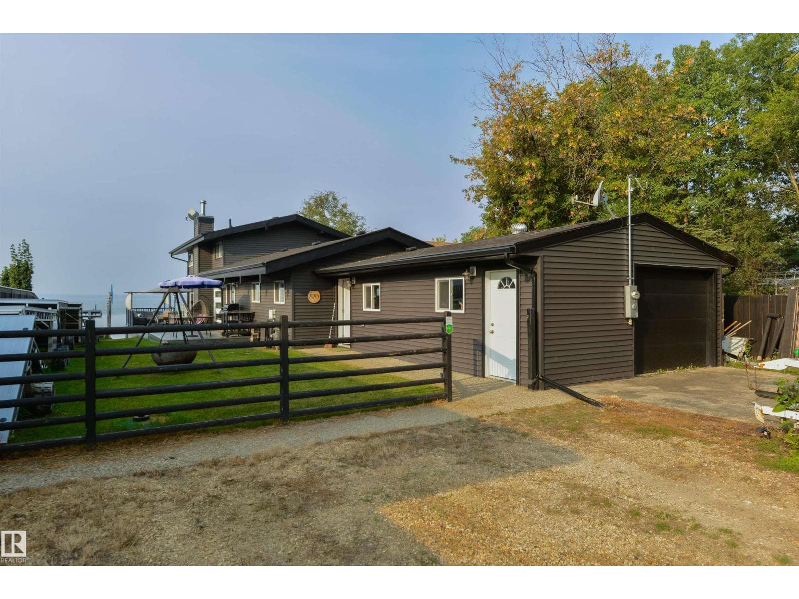 820 8 ST photo 2