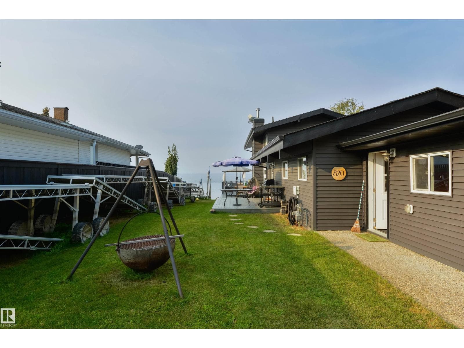 820 8 ST photo 3