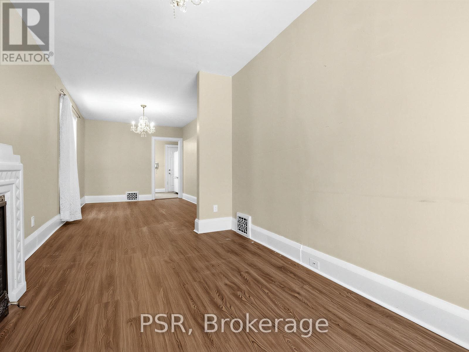 459 MANOR ROAD E photo 4