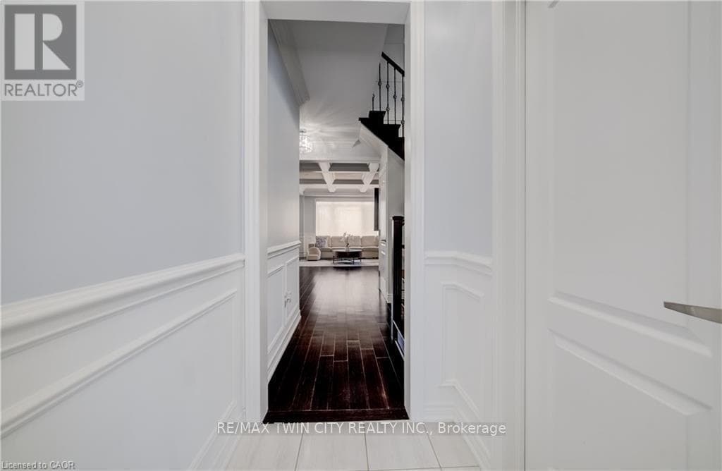 524 LINDEN DRIVE photo 3