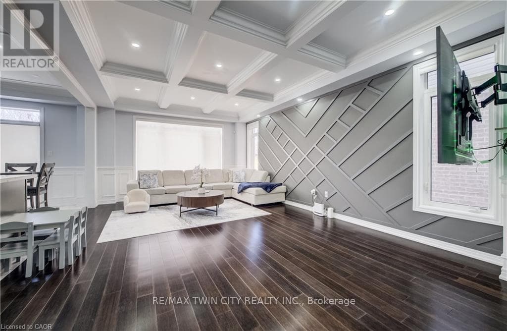 524 LINDEN DRIVE photo 5