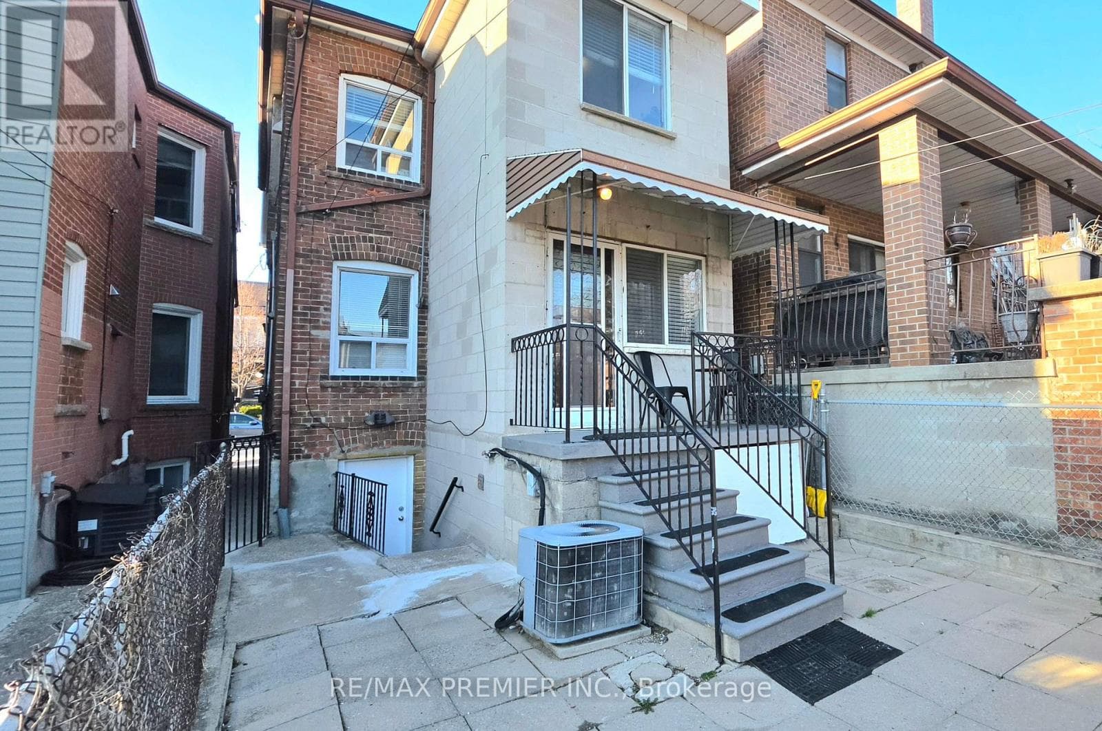 75 AUBURN AVENUE photo 3