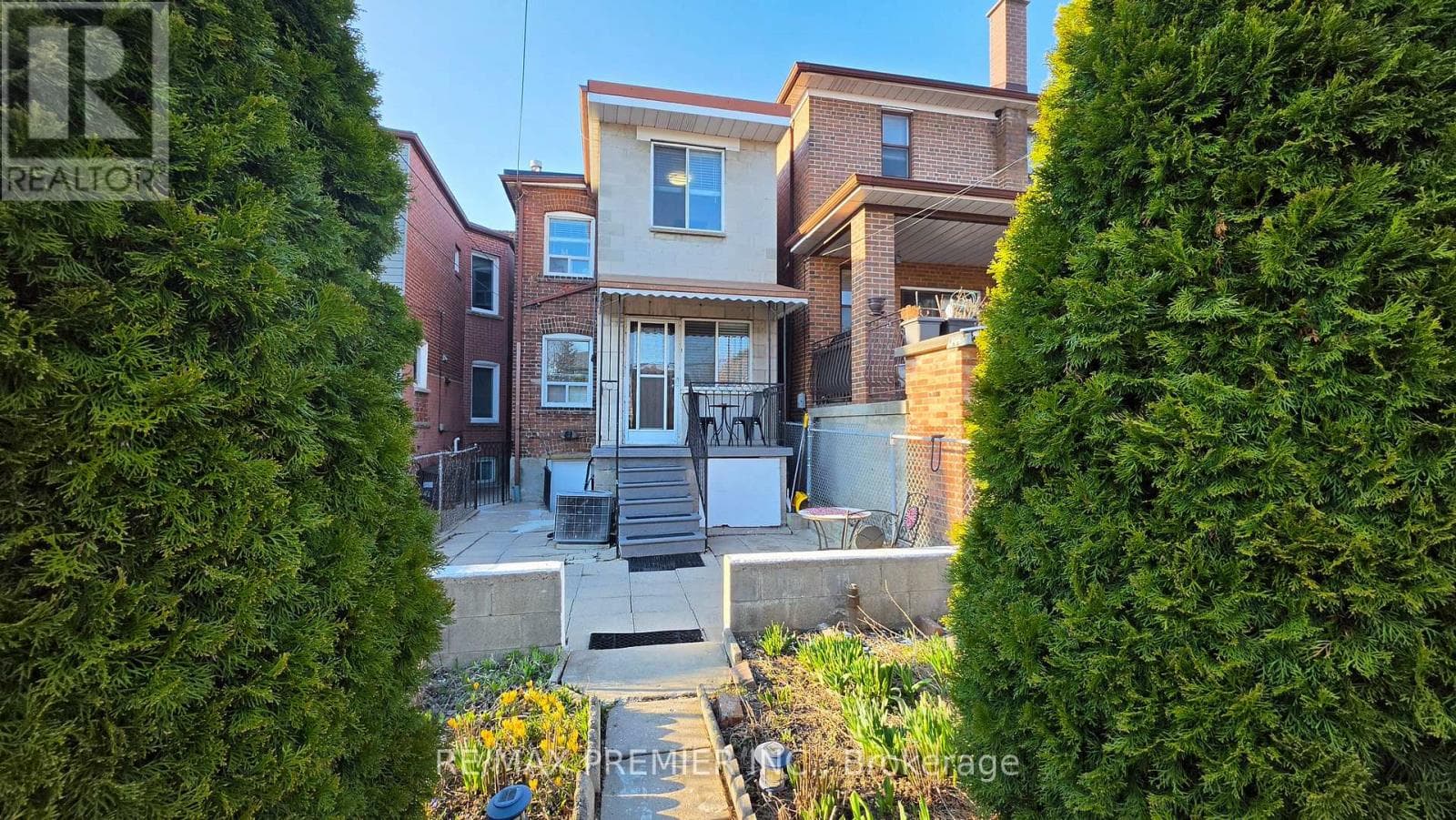 75 AUBURN AVENUE photo 4