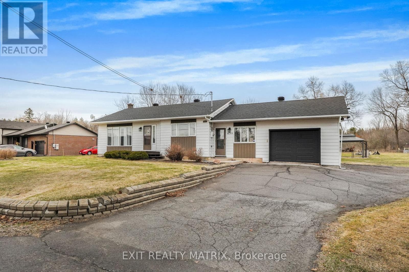 3 bed 2 bath single family at 635 FRONT ROAD W — $425,000