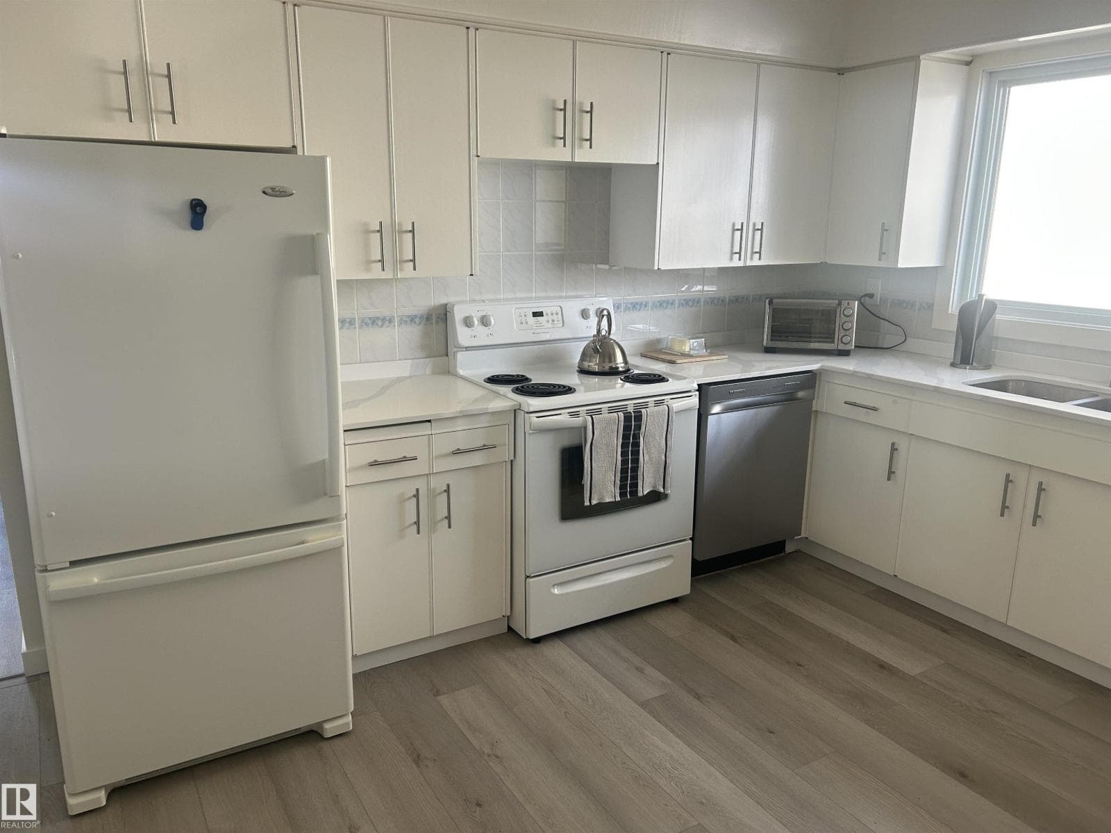 14911 77 ST NW NW photo 2