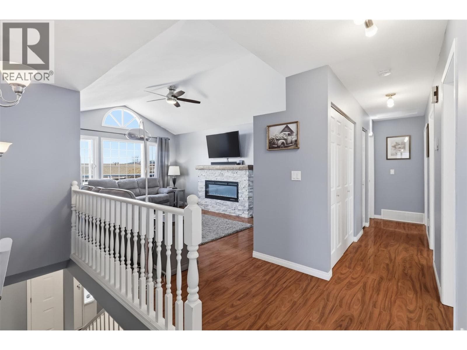 2164 GARYMEDE Drive photo 4