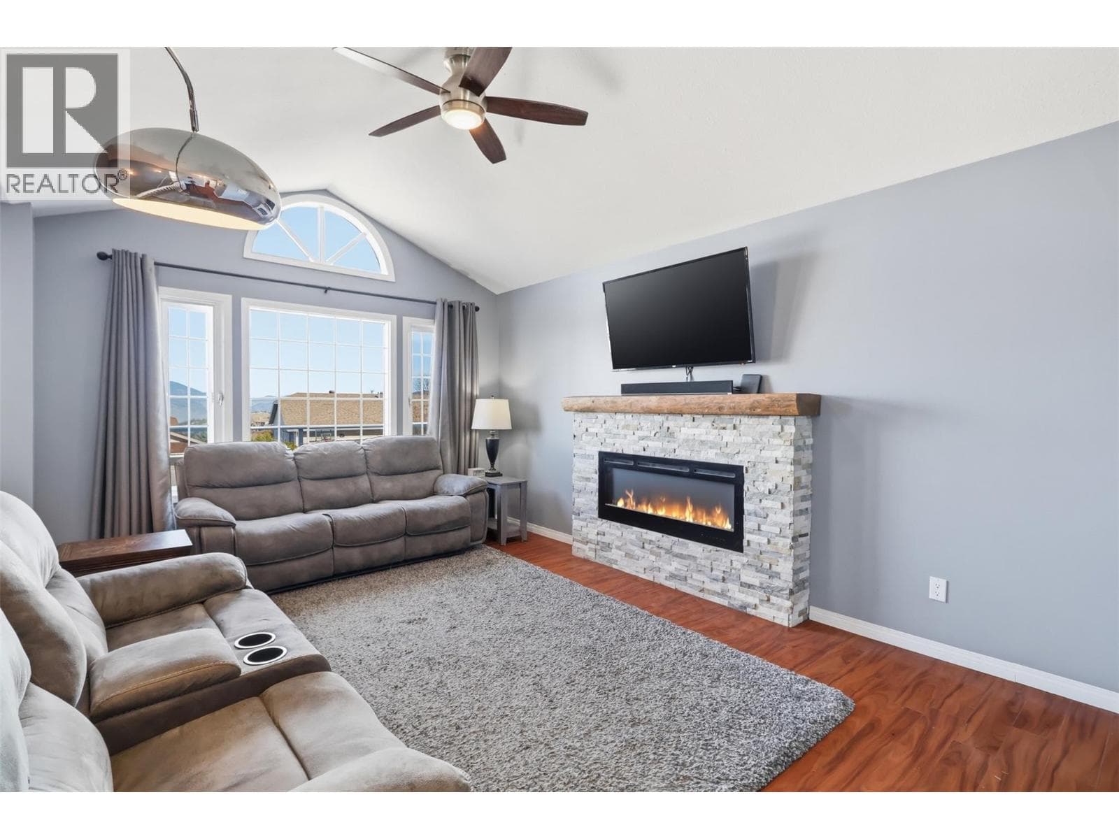 2164 GARYMEDE Drive photo 5