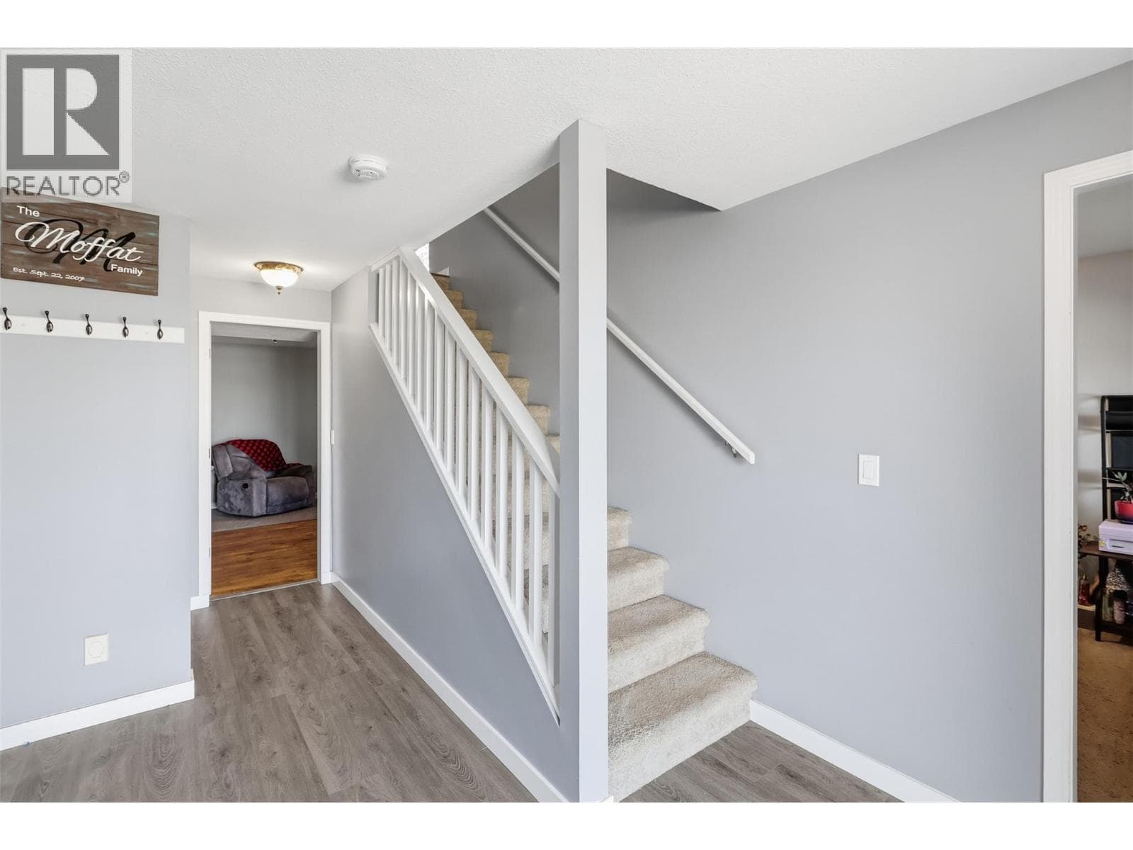 2164 GARYMEDE Drive photo 3