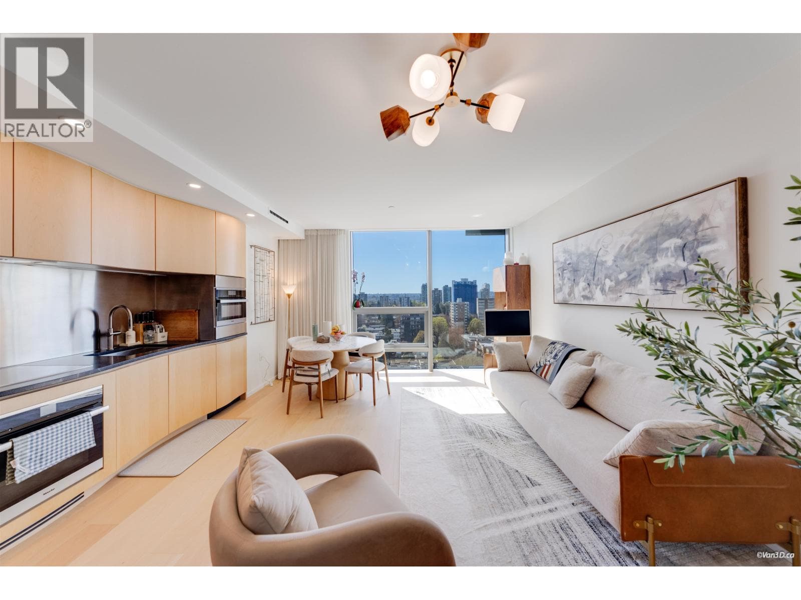 1605 1568 ALBERNI STREET photo 2
