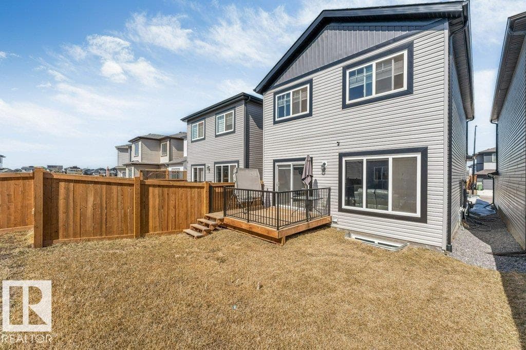 452 ROBERTS CR photo 5