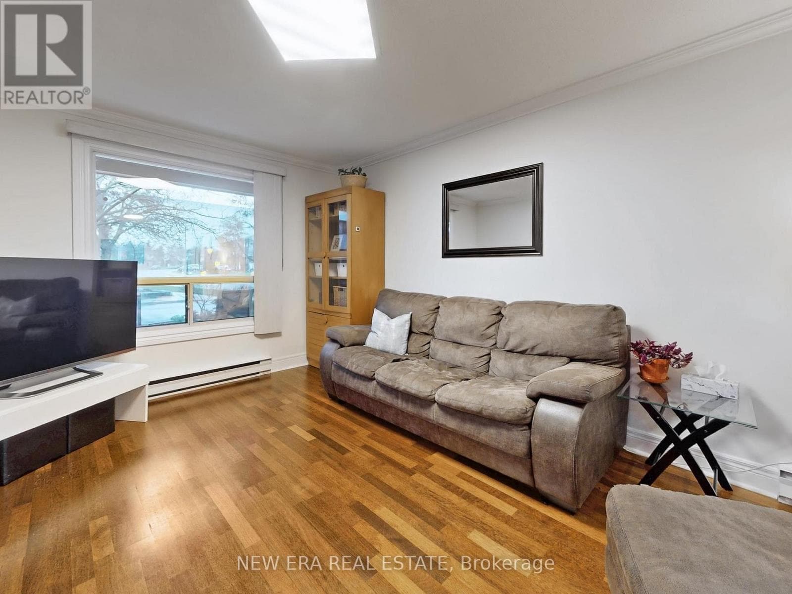 55 - 6540 FALCONER DRIVE photo 5