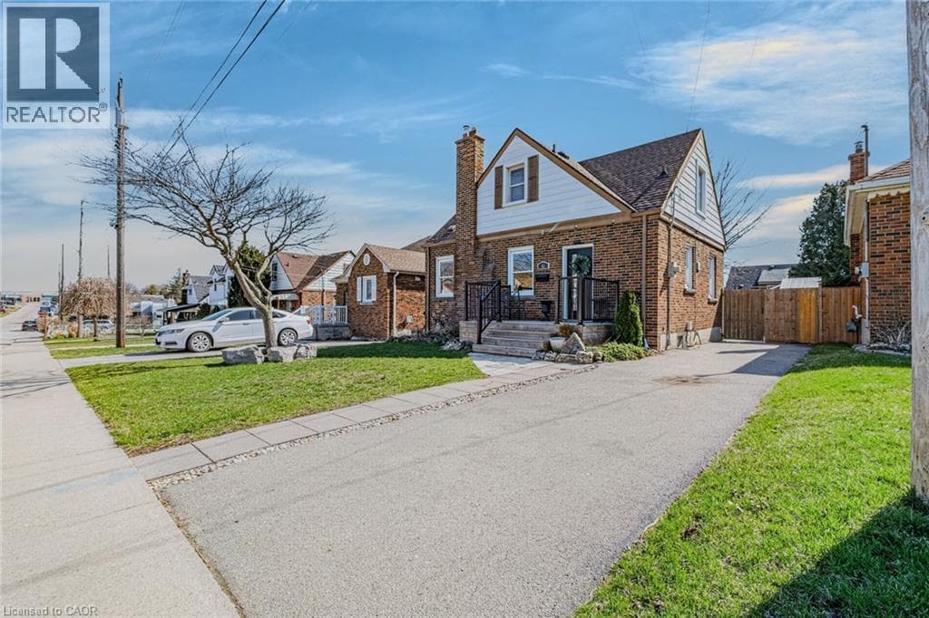 43 WOODBRIDGE Road photo 2