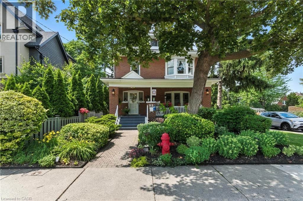 98 KENSINGTON Avenue S photo 3