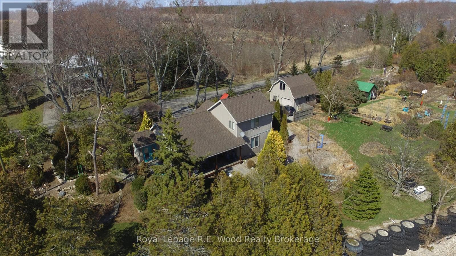 1806 LAKESHORE ROAD photo 4