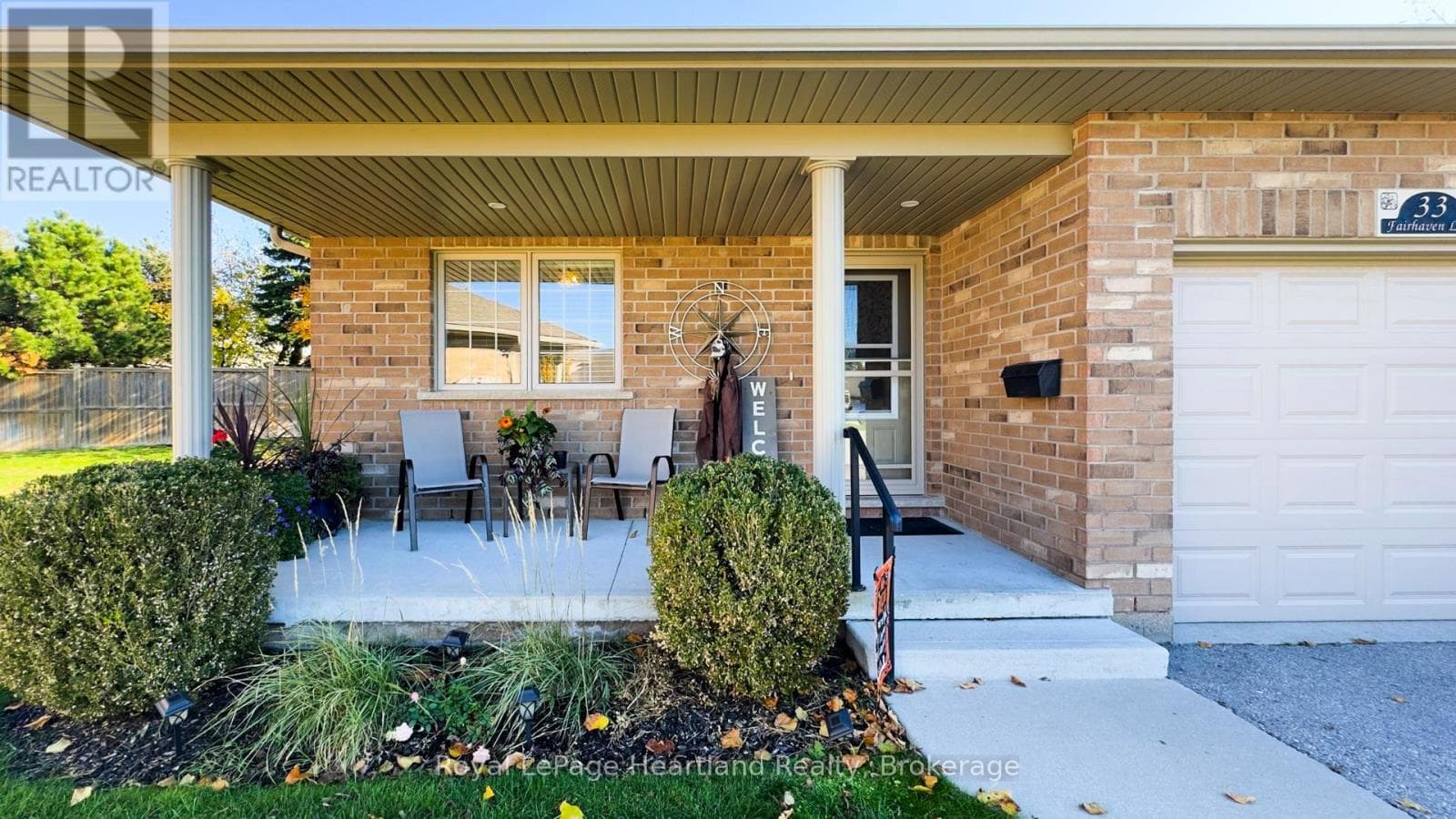 13 - 33 FAIRHAVEN LANE photo 2