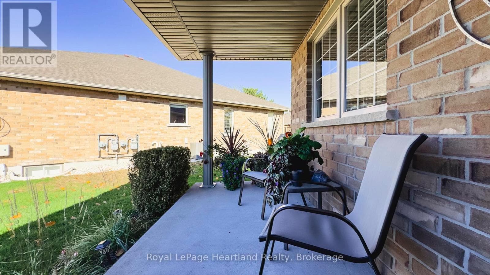 13 - 33 FAIRHAVEN LANE photo 4